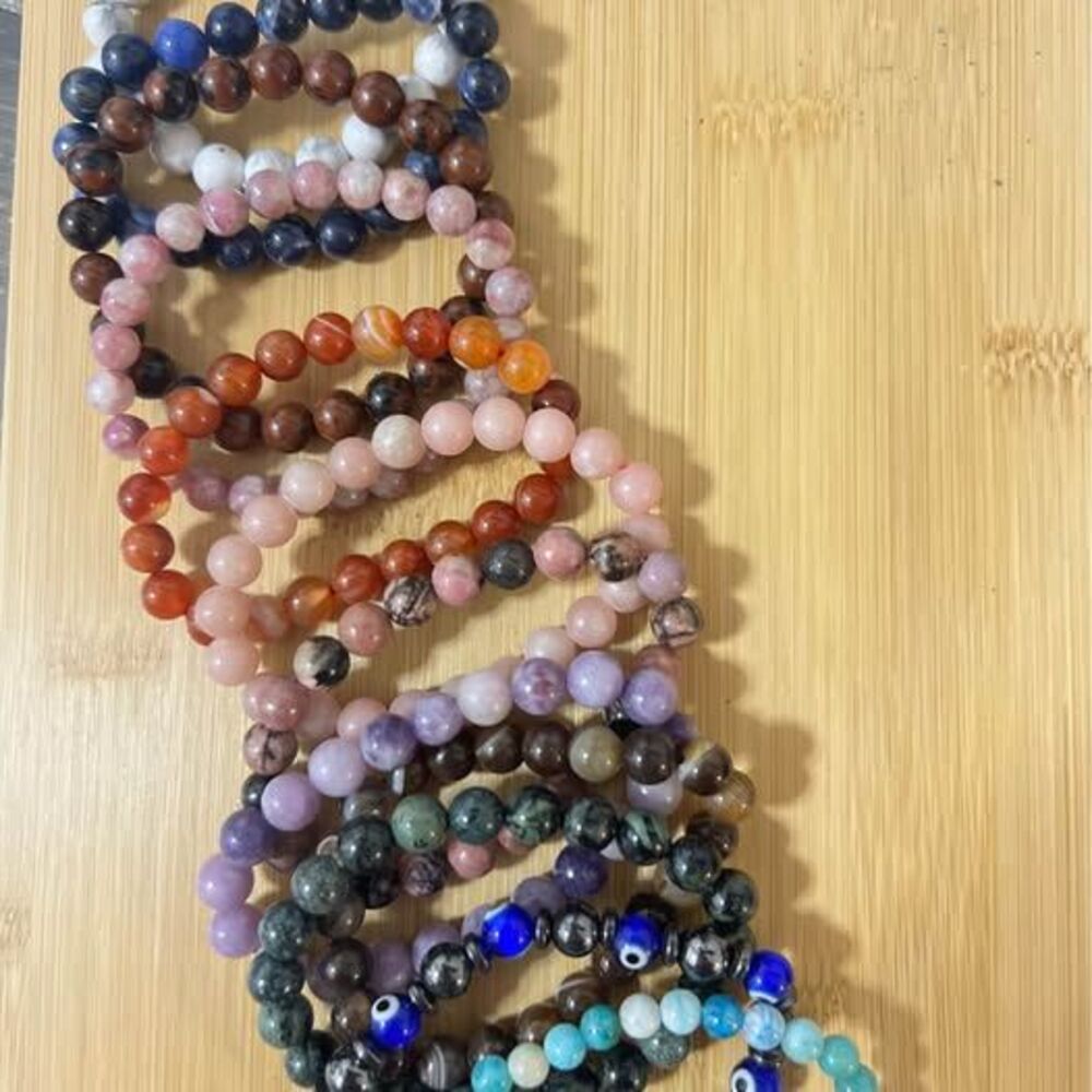Crystal Bracelet Collection Mineral Bracelets 12 in Total 8mm & 6mm - Picture 5 of 6
